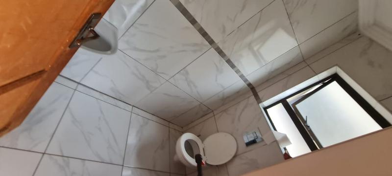 5 Bedroom Property for Sale in The Orchards Gauteng