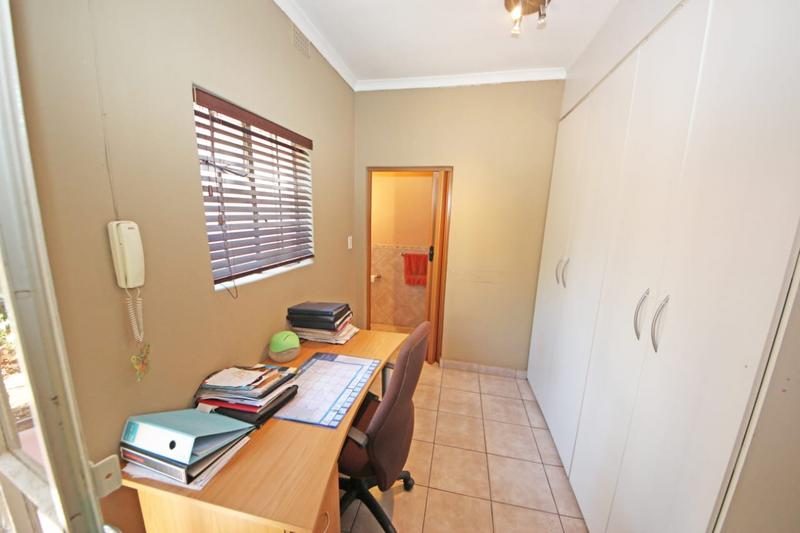 4 Bedroom Property for Sale in Kensington Gauteng