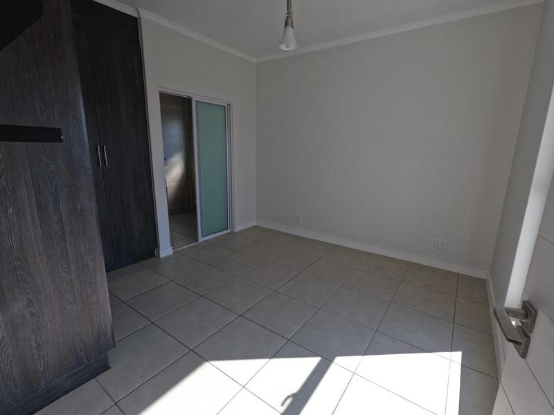 1 Bedroom Property for Sale in Greenstone Hill Gauteng