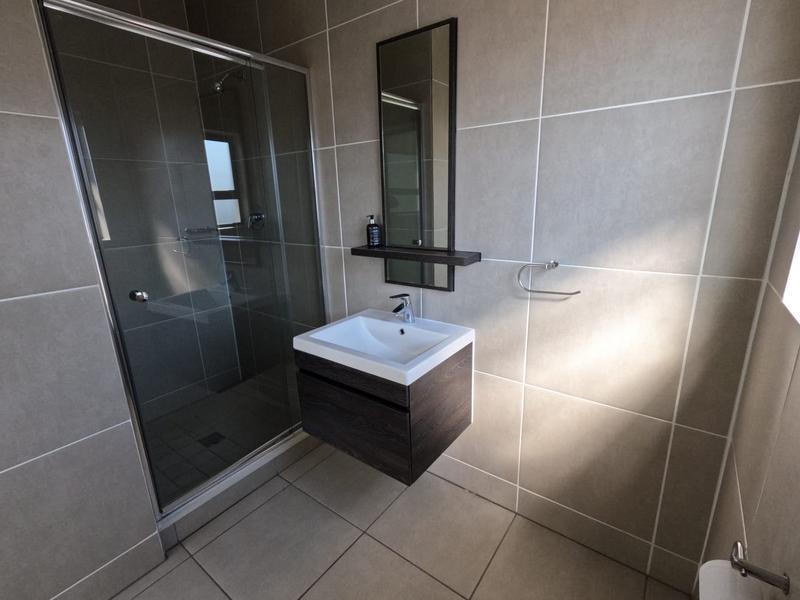 1 Bedroom Property for Sale in Greenstone Hill Gauteng