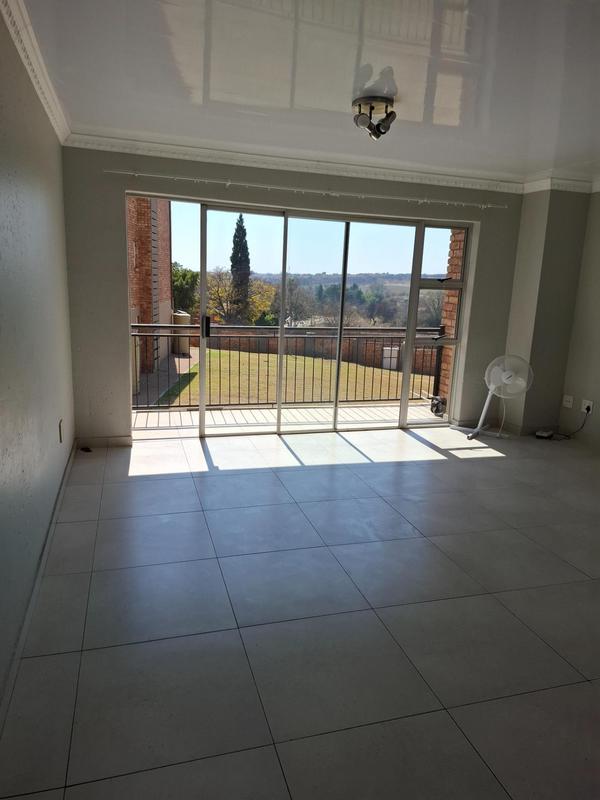 To Let 2 Bedroom Property for Rent in Heuweloord Gauteng