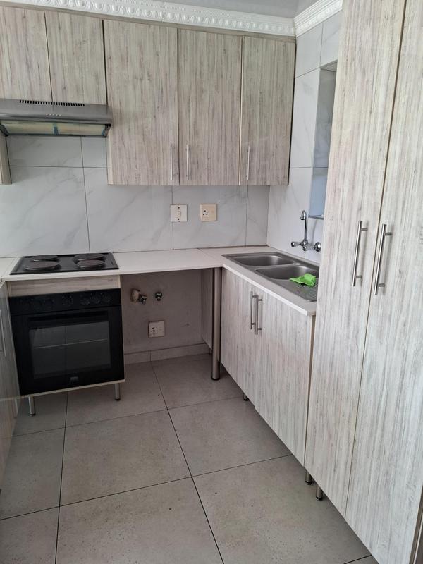 To Let 2 Bedroom Property for Rent in Heuweloord Gauteng