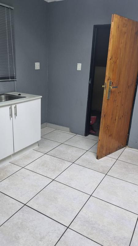 To Let 2 Bedroom Property for Rent in Allandale Gauteng