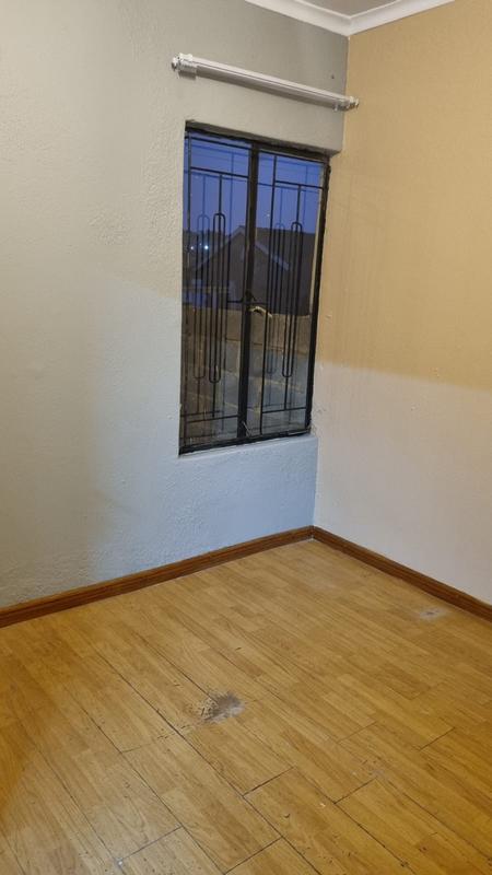 To Let 2 Bedroom Property for Rent in Allandale Gauteng