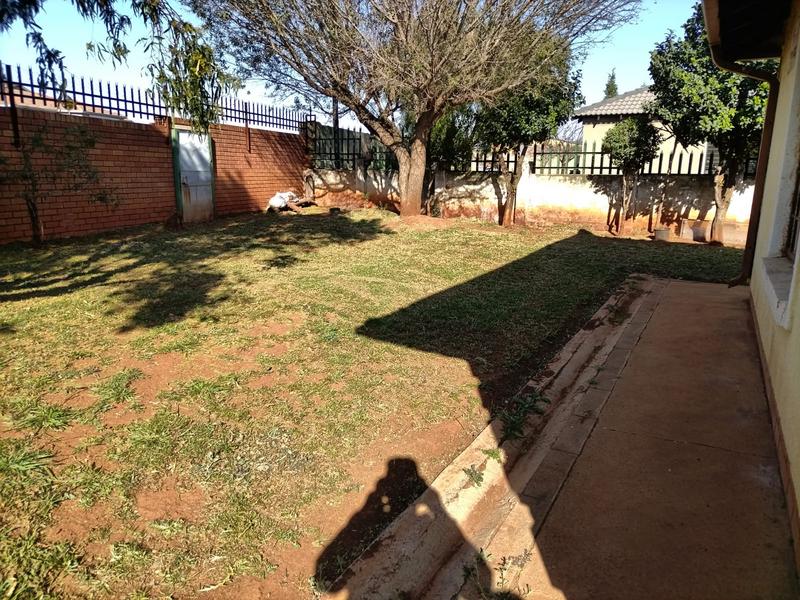 3 Bedroom Property for Sale in Dawn Park Gauteng