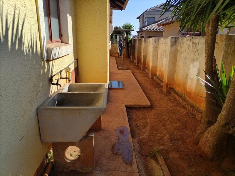 3 Bedroom Property for Sale in Dawn Park Gauteng