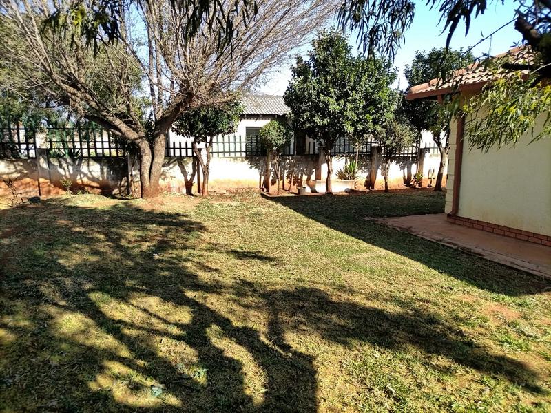 3 Bedroom Property for Sale in Dawn Park Gauteng