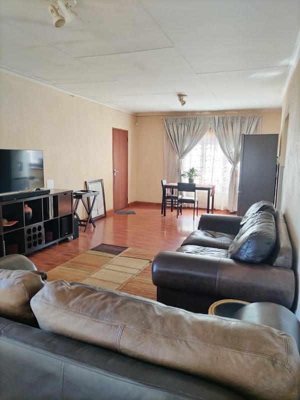 3 Bedroom Property for Sale in Dawn Park Gauteng