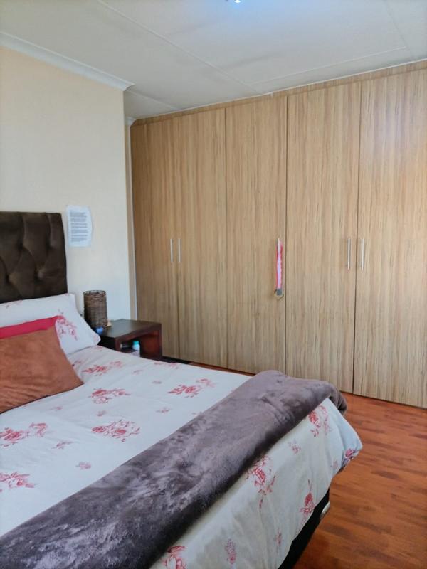 3 Bedroom Property for Sale in Dawn Park Gauteng