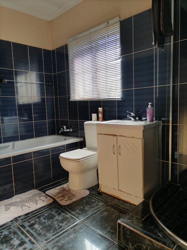 3 Bedroom Property for Sale in Dawn Park Gauteng