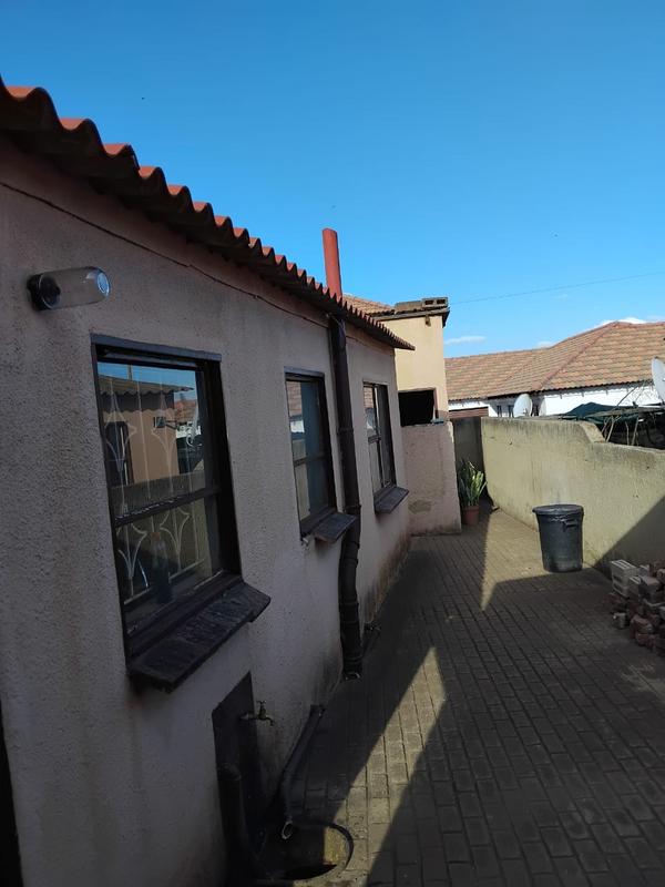 2 Bedroom Property for Sale in Vosloorus Ext 14 Gauteng