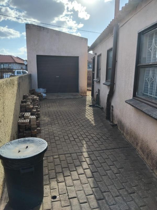 2 Bedroom Property for Sale in Vosloorus Ext 14 Gauteng