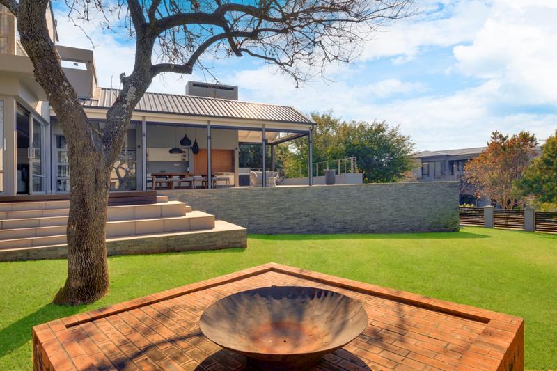 4 Bedroom Property for Sale in Waterfall Country Estate Gauteng
