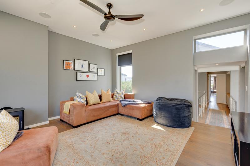 4 Bedroom Property for Sale in Waterfall Country Estate Gauteng