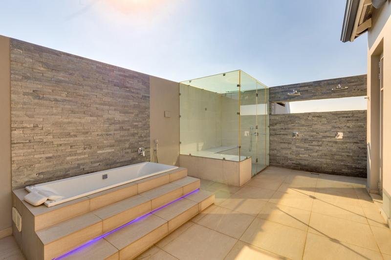 4 Bedroom Property for Sale in Waterfall Country Estate Gauteng