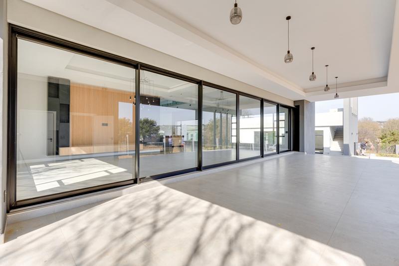 6 Bedroom Property for Sale in Waterfall Country Estate Gauteng