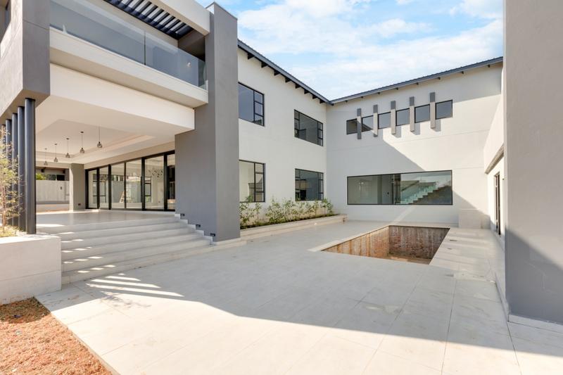 6 Bedroom Property for Sale in Waterfall Country Estate Gauteng