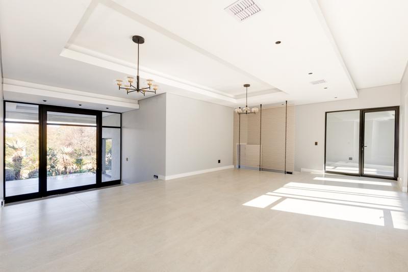 6 Bedroom Property for Sale in Waterfall Country Estate Gauteng