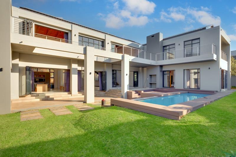 4 Bedroom Property for Sale in Waterfall Country Estate Gauteng