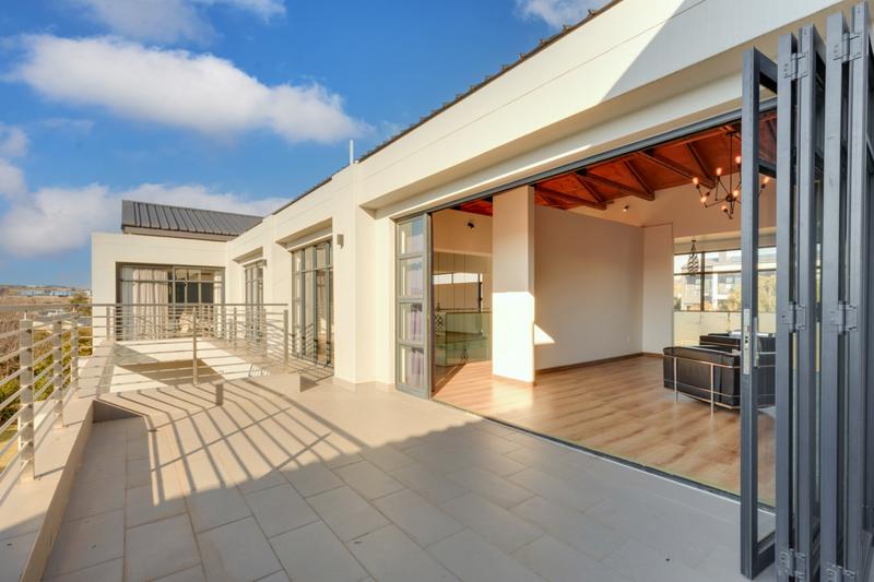 4 Bedroom Property for Sale in Waterfall Country Estate Gauteng