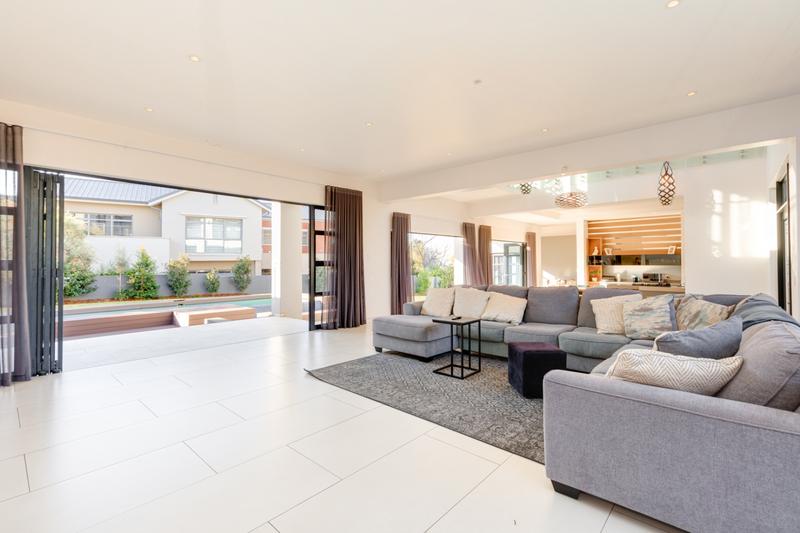 4 Bedroom Property for Sale in Waterfall Country Estate Gauteng