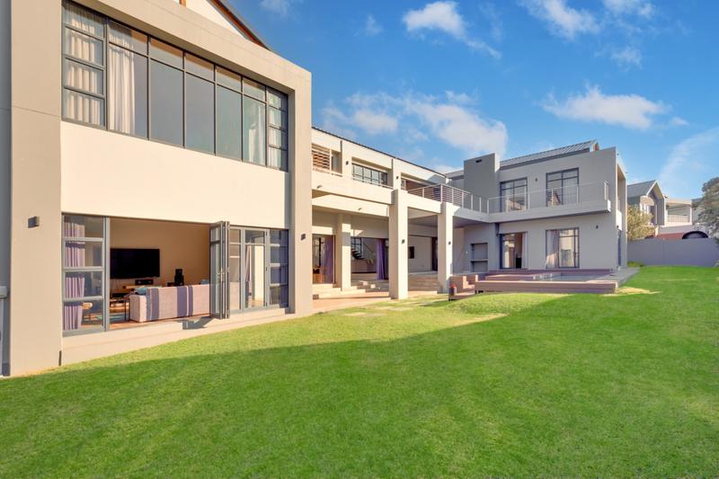 4 Bedroom Property for Sale in Waterfall Country Estate Gauteng