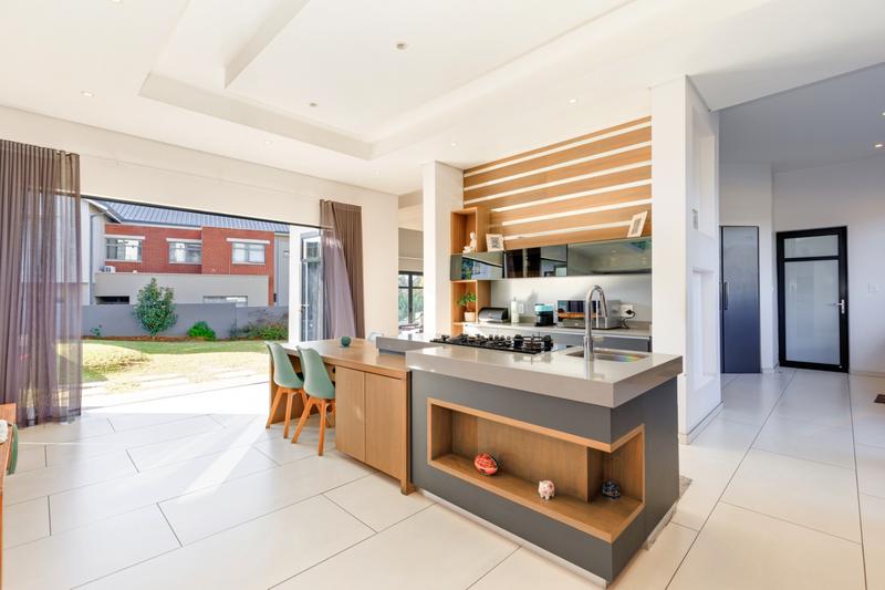 4 Bedroom Property for Sale in Waterfall Country Estate Gauteng