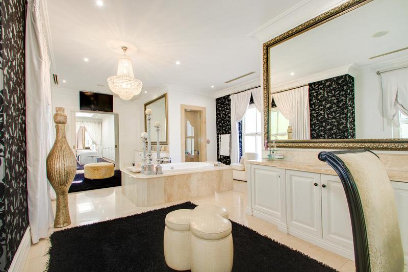 To Let 5 Bedroom Property for Rent in Bryanston Gauteng