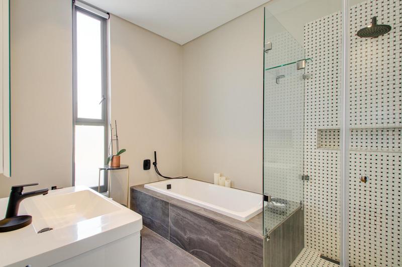 To Let 5 Bedroom Property for Rent in Hyde Park Gauteng