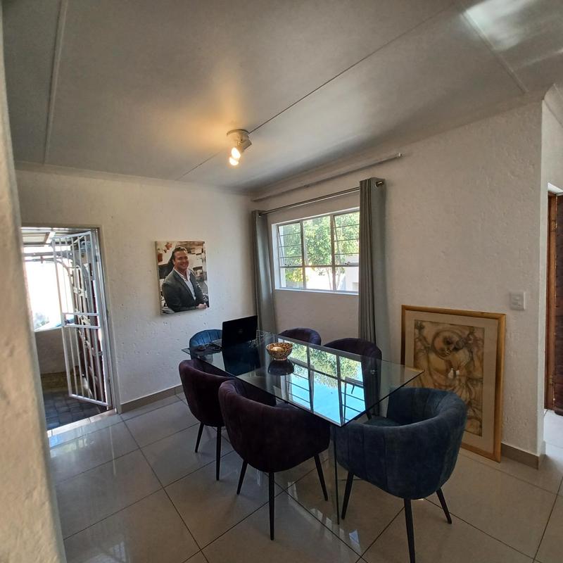 To Let 2 Bedroom Property for Rent in Morningside Gauteng