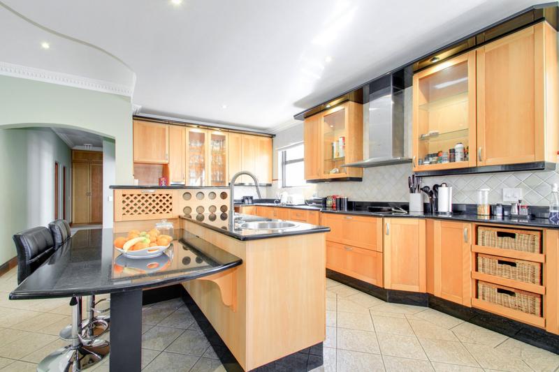 To Let 4 Bedroom Property for Rent in Dainfern Golf Estate Gauteng