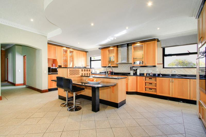 To Let 4 Bedroom Property for Rent in Dainfern Golf Estate Gauteng