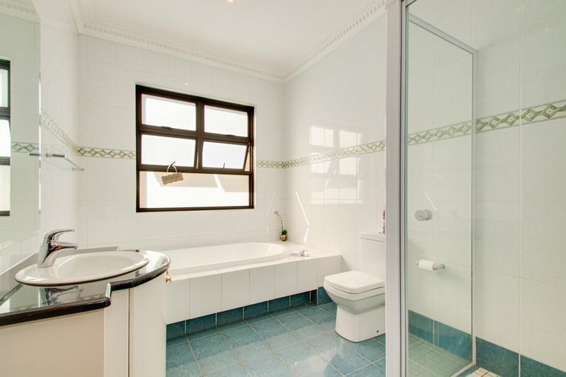 To Let 4 Bedroom Property for Rent in Dainfern Golf Estate Gauteng