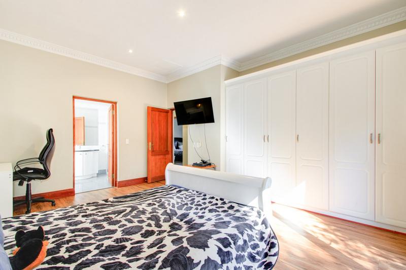 To Let 4 Bedroom Property for Rent in Dainfern Golf Estate Gauteng