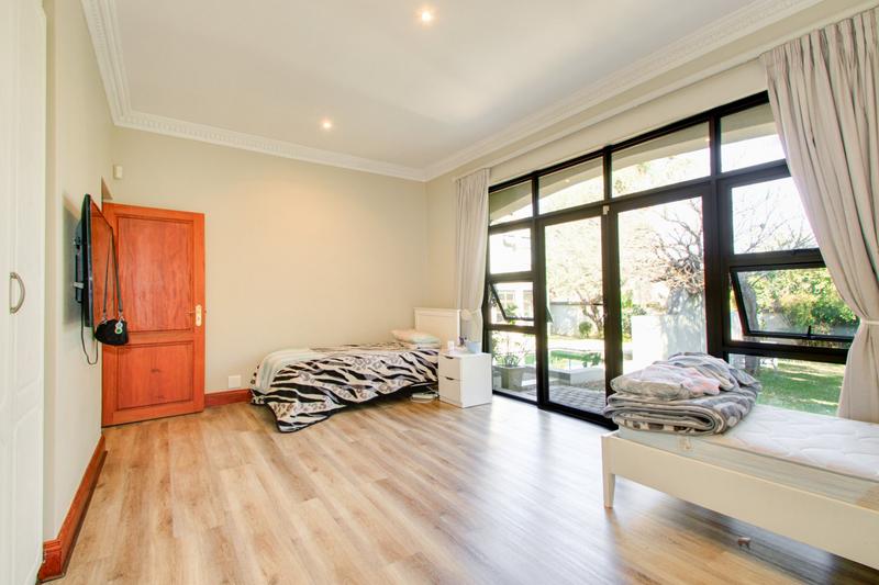 To Let 4 Bedroom Property for Rent in Dainfern Golf Estate Gauteng