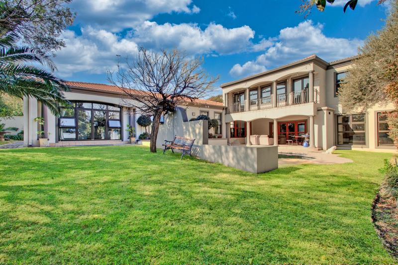 To Let 4 Bedroom Property for Rent in Dainfern Golf Estate Gauteng