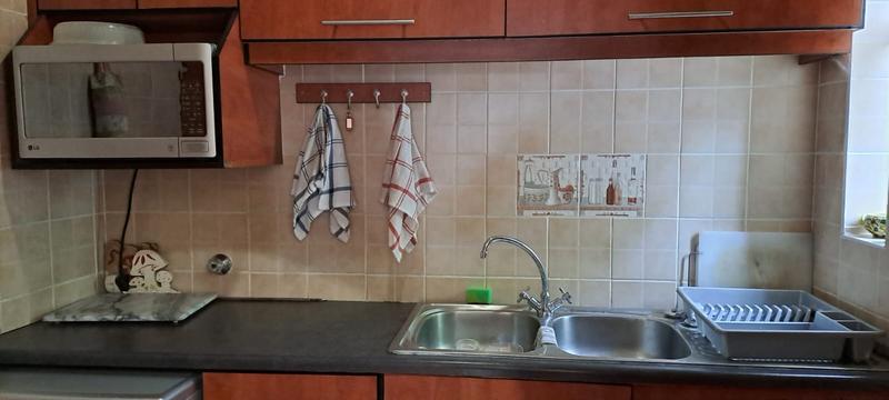 5 Bedroom Property for Sale in Brackenhurst Gauteng