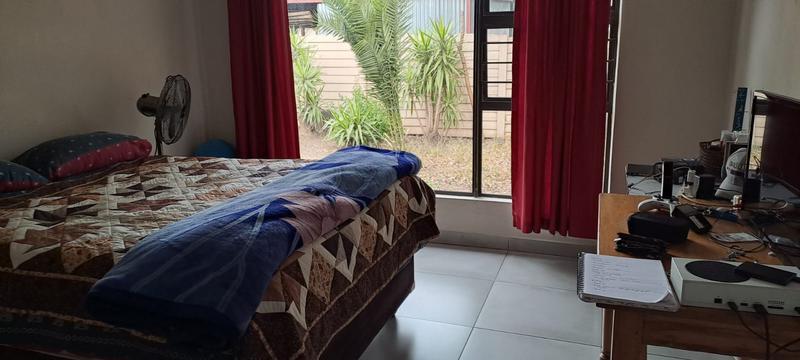 5 Bedroom Property for Sale in Brackenhurst Gauteng