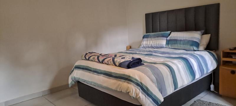 5 Bedroom Property for Sale in Brackenhurst Gauteng