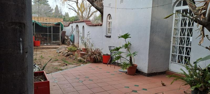5 Bedroom Property for Sale in Brackenhurst Gauteng