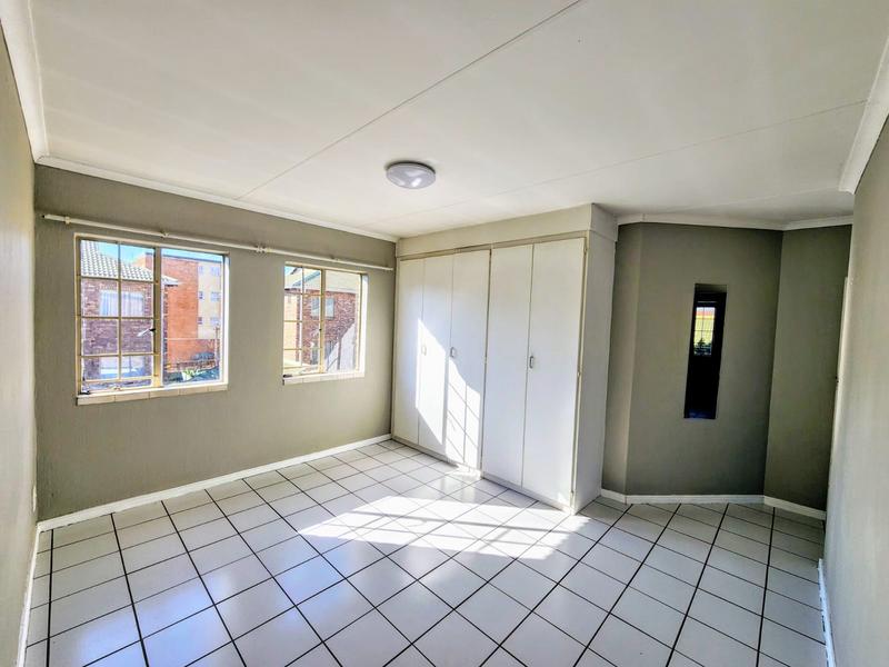 2 Bedroom Property for Sale in Moregloed Gauteng