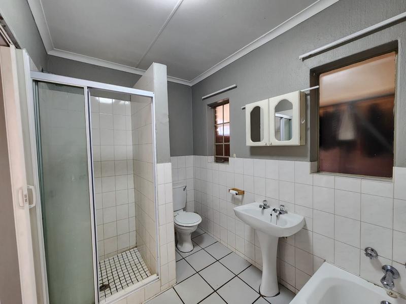 2 Bedroom Property for Sale in Moregloed Gauteng