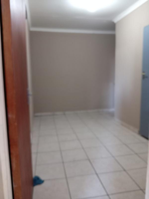 To Let 1 Bedroom Property for Rent in Sunnyside Gauteng