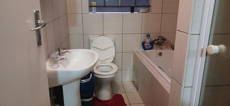 3 Bedroom Property for Sale in Clayville Gauteng