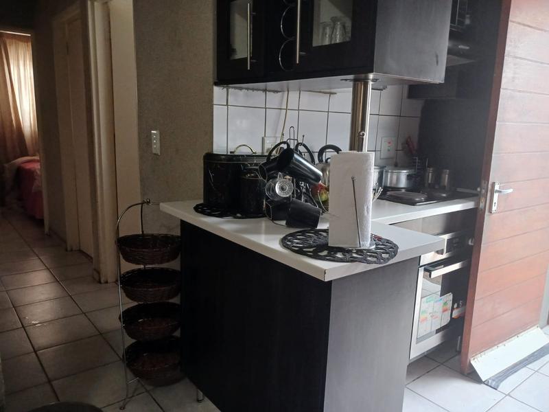 3 Bedroom Property for Sale in Clayville Gauteng