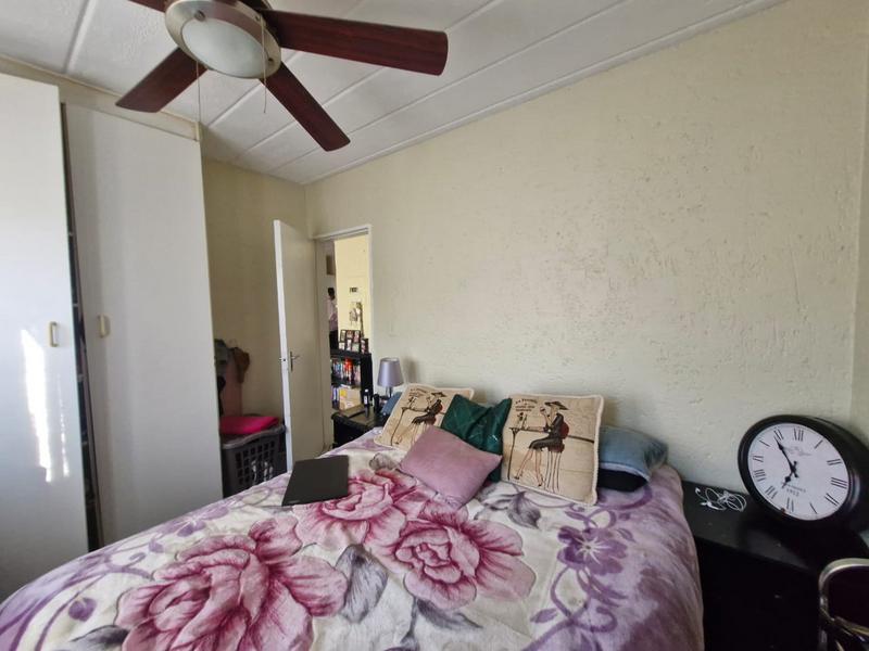 2 Bedroom Property for Sale in Glen Marais Gauteng