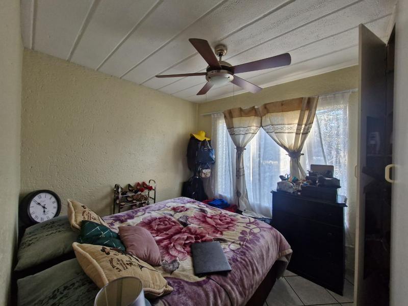 2 Bedroom Property for Sale in Glen Marais Gauteng