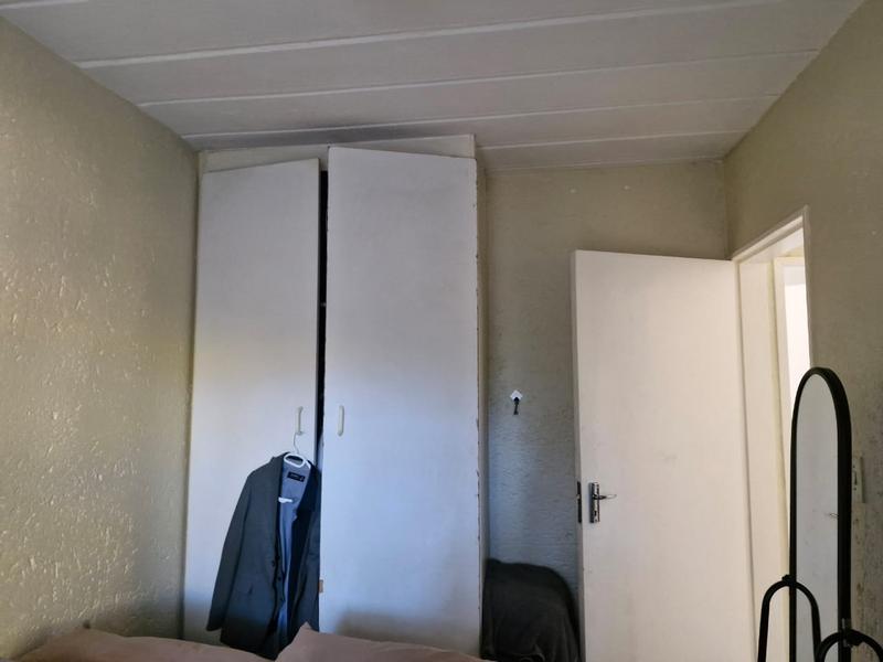 2 Bedroom Property for Sale in Glen Marais Gauteng