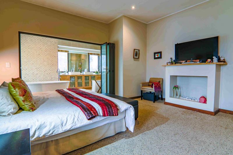 4 Bedroom Property for Sale in Copperleaf Estate Gauteng
