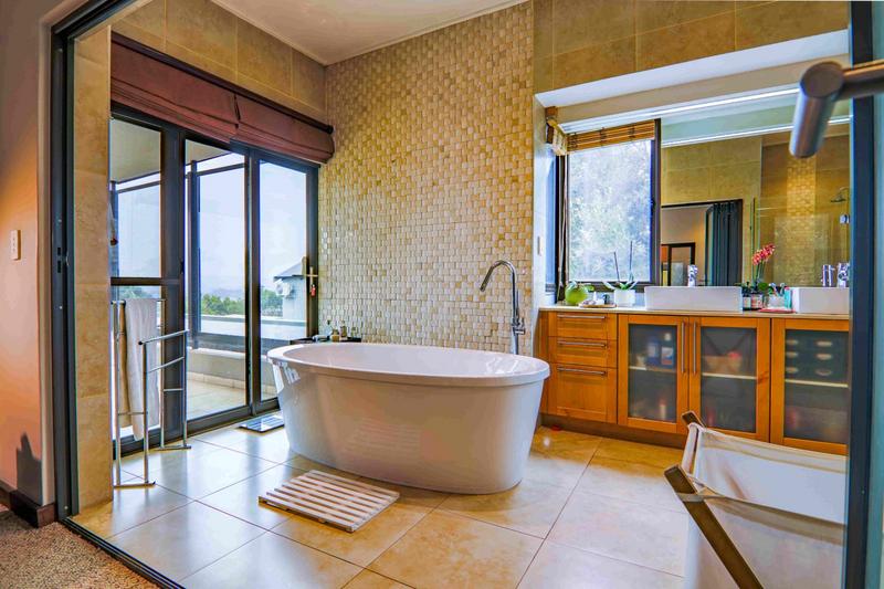 4 Bedroom Property for Sale in Copperleaf Estate Gauteng